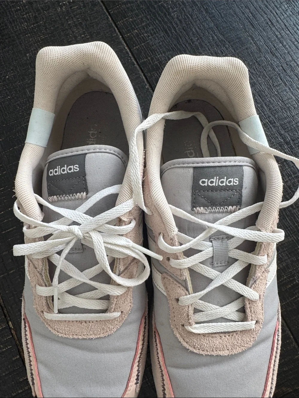 Adidas Women’s Retro Runner Sneakers in Light Gray and Pink Beige Size 10